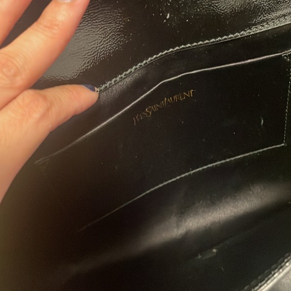 Yves Saint Laurent Patent Clutch - Picture 6 of 7